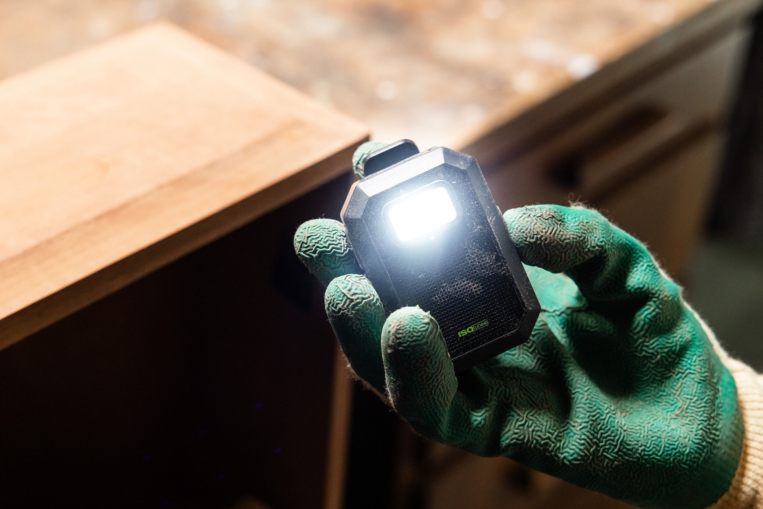 Isotunes Bluetooth-Lautsprecherlampe Sidekick