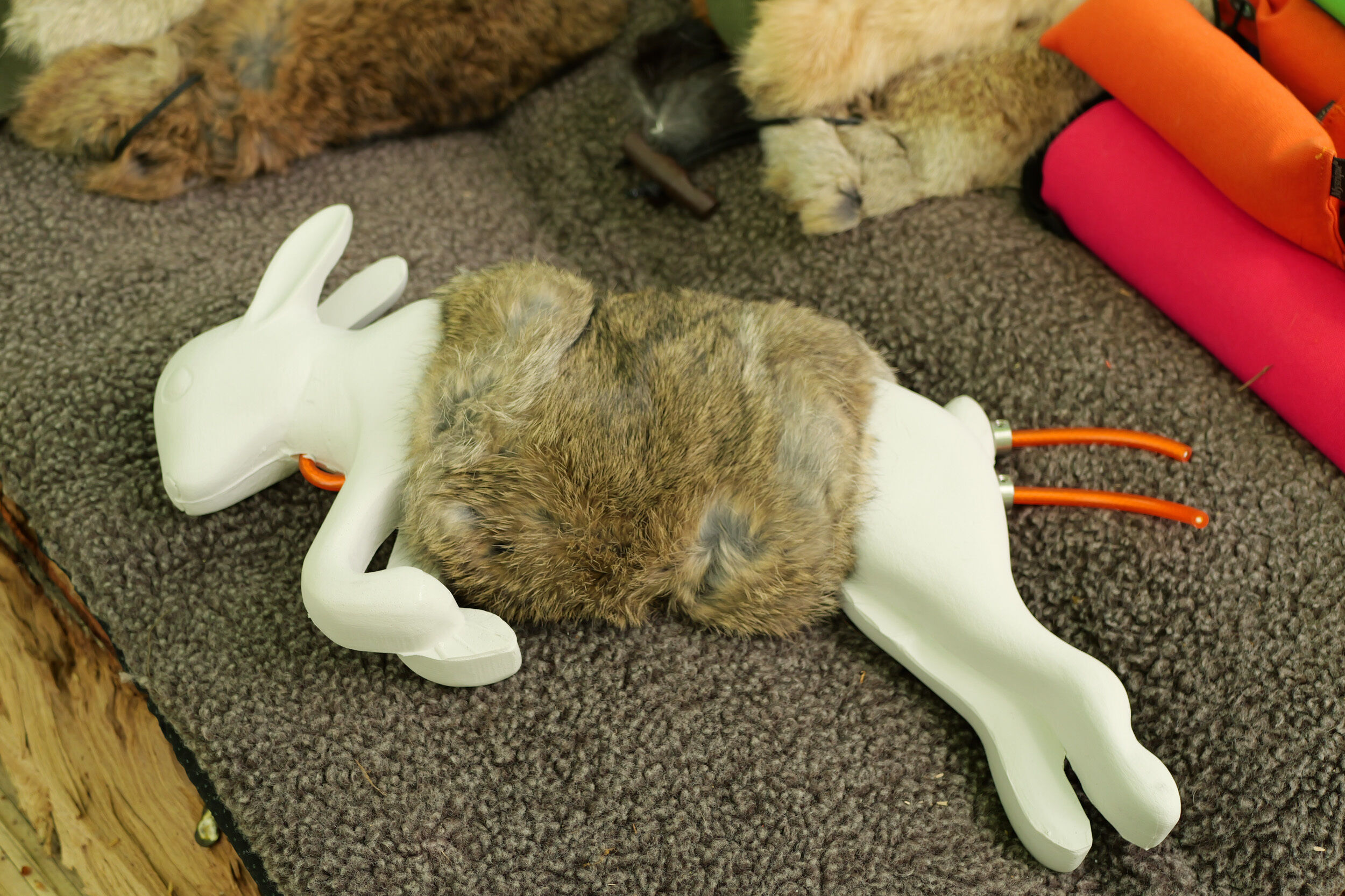 Bunny Dummy 750g Kaninchendummy mit Fell Bunny Dummy 750g Kaninchendummy mit Fell