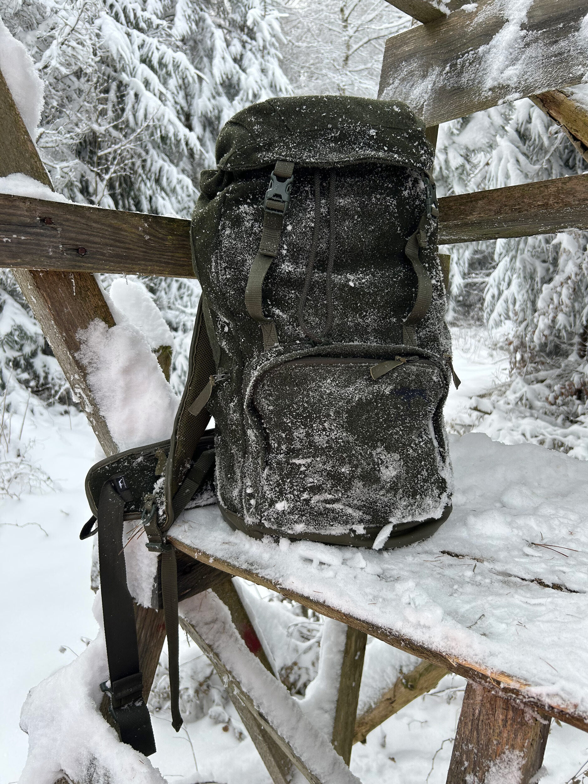 Jagdhund Staufen Lodenrucksack