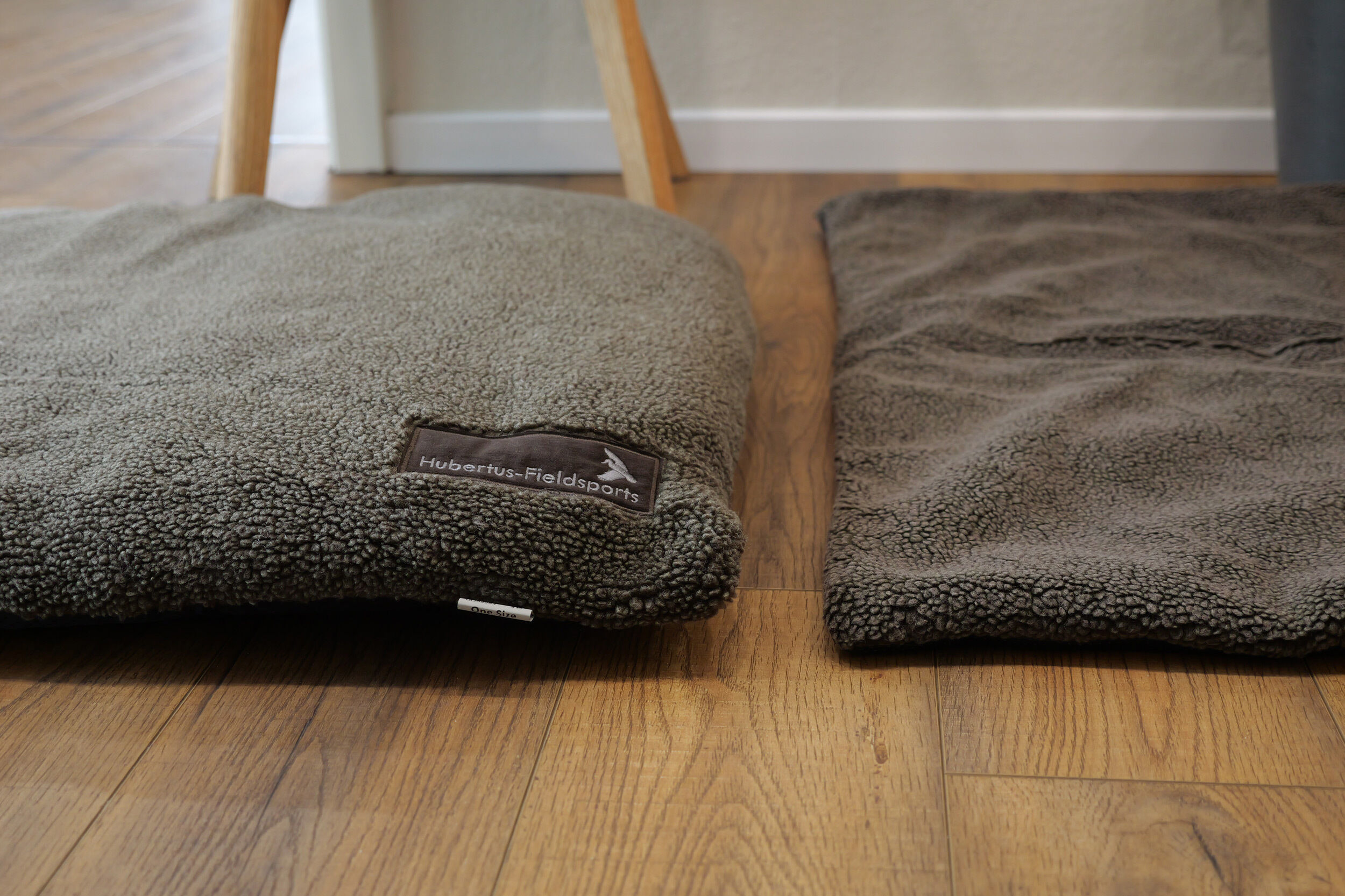 Hubertus Hundedecke (extradick + Logo) 70 x 100 cm