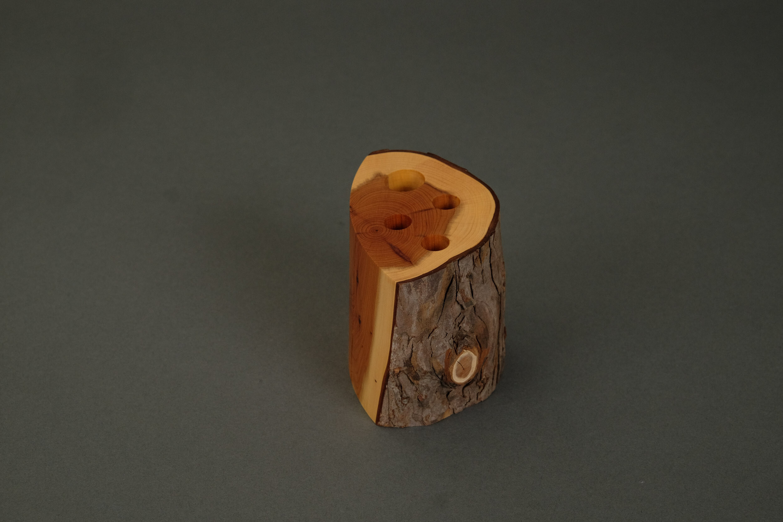 Edler Holz-Stiftehalter Stifthirt Nr. 18 (Eibe)