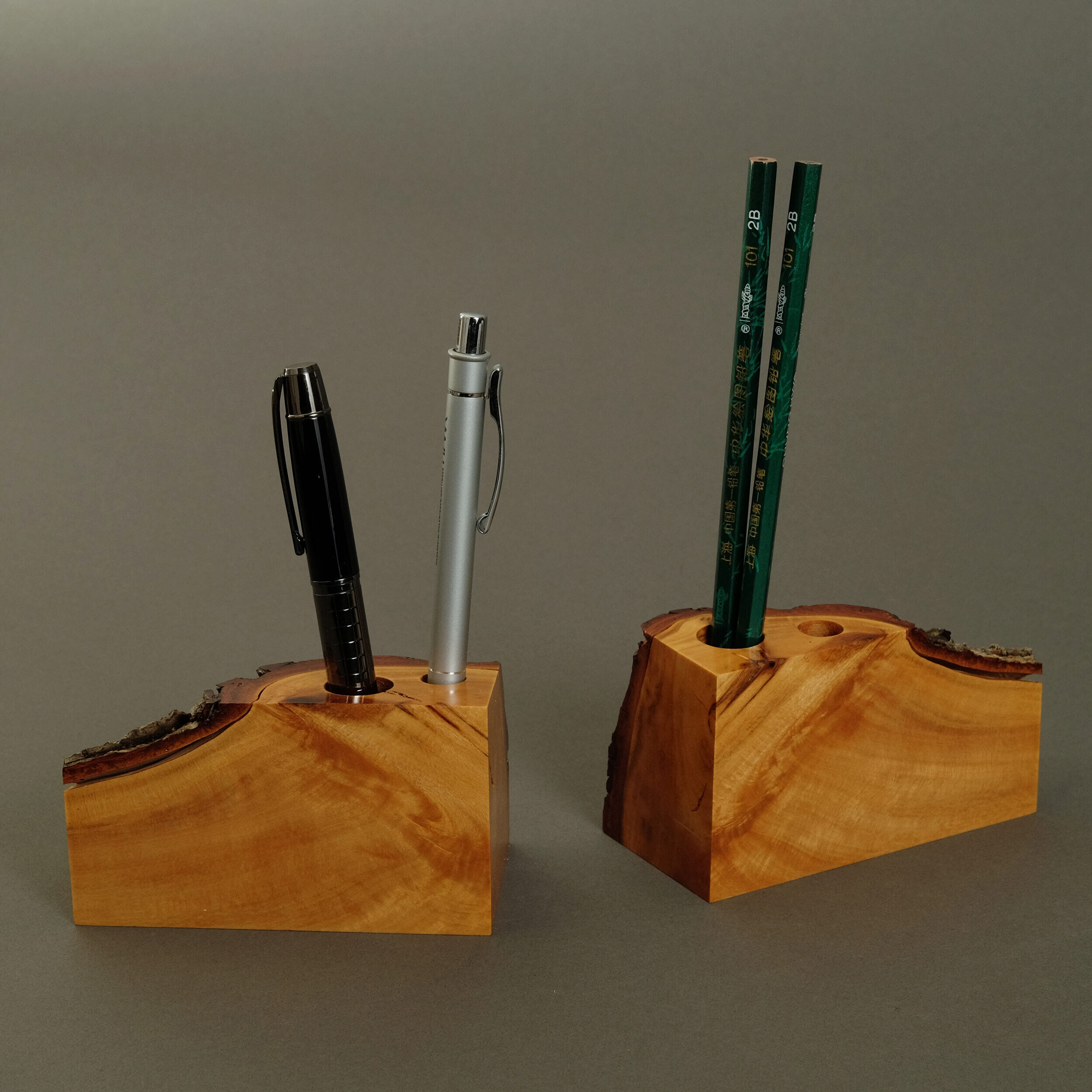 Edler Holz-Stiftehalter Stifthirt Nr. 23 (Linde) Edler Holz-Stiftehalter Stifthirt Nr. 23 (Linde)