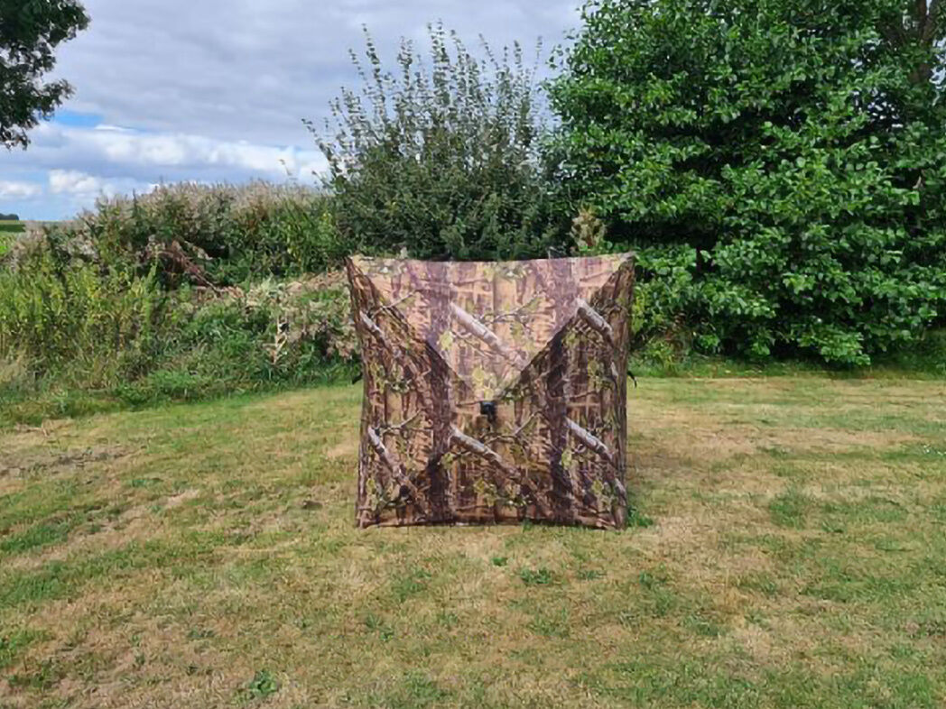 Tarnschirm Quick Blind 3-seitig (Woodland-Camo) Tarnschirm Quick Blind 3-seitig (Woodland-Camo)