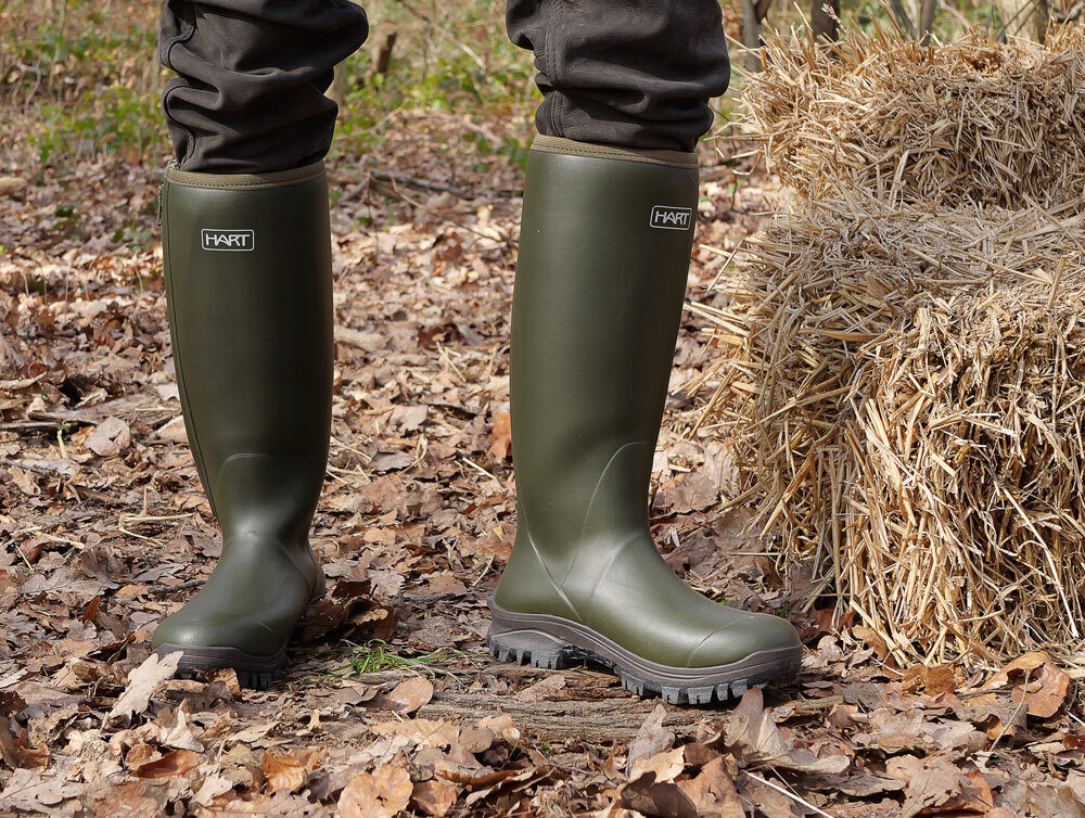 Gummistiefel und Schuhe