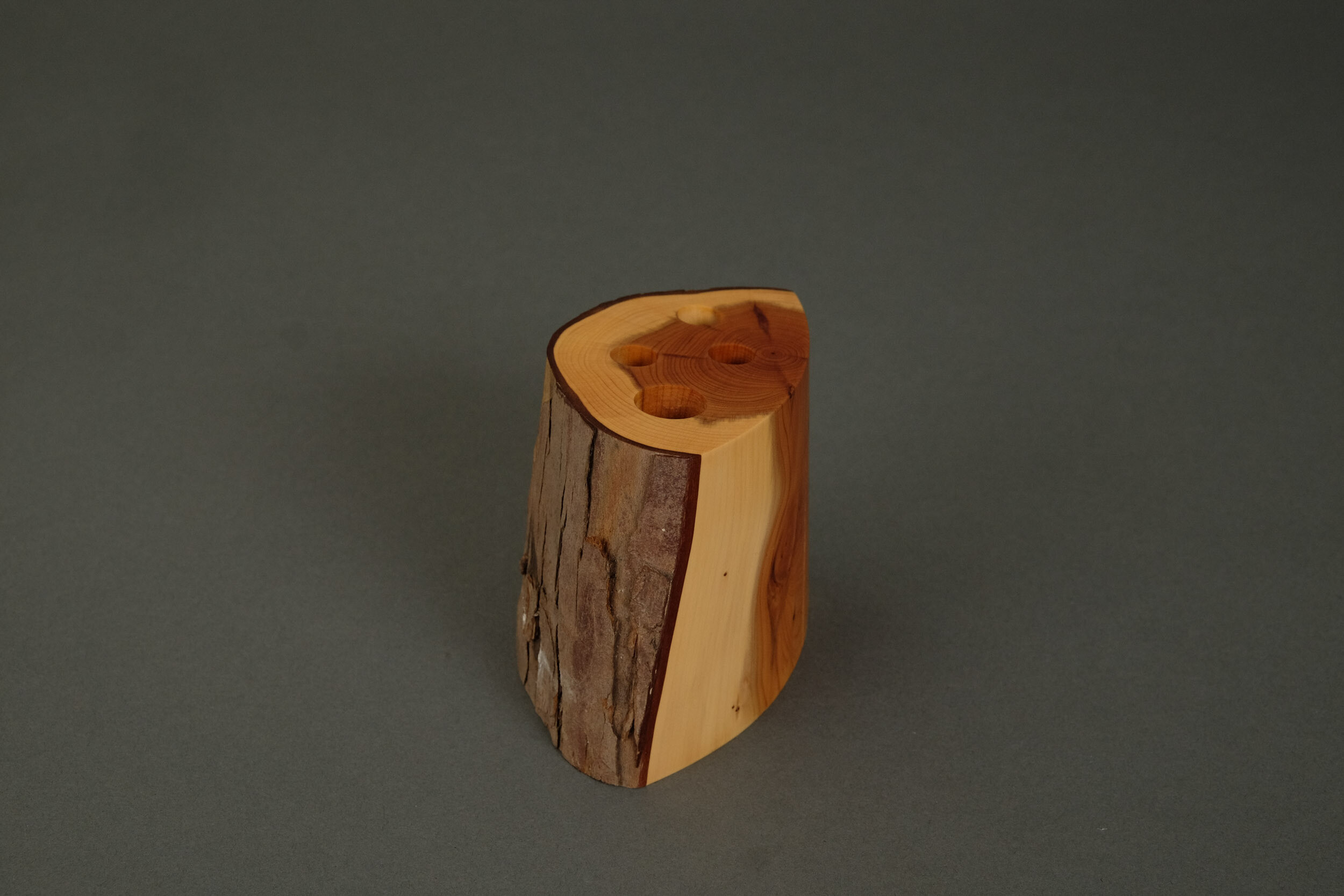 Edler Holz-Stiftehalter Stifthirt Nr. 18 (Eibe)