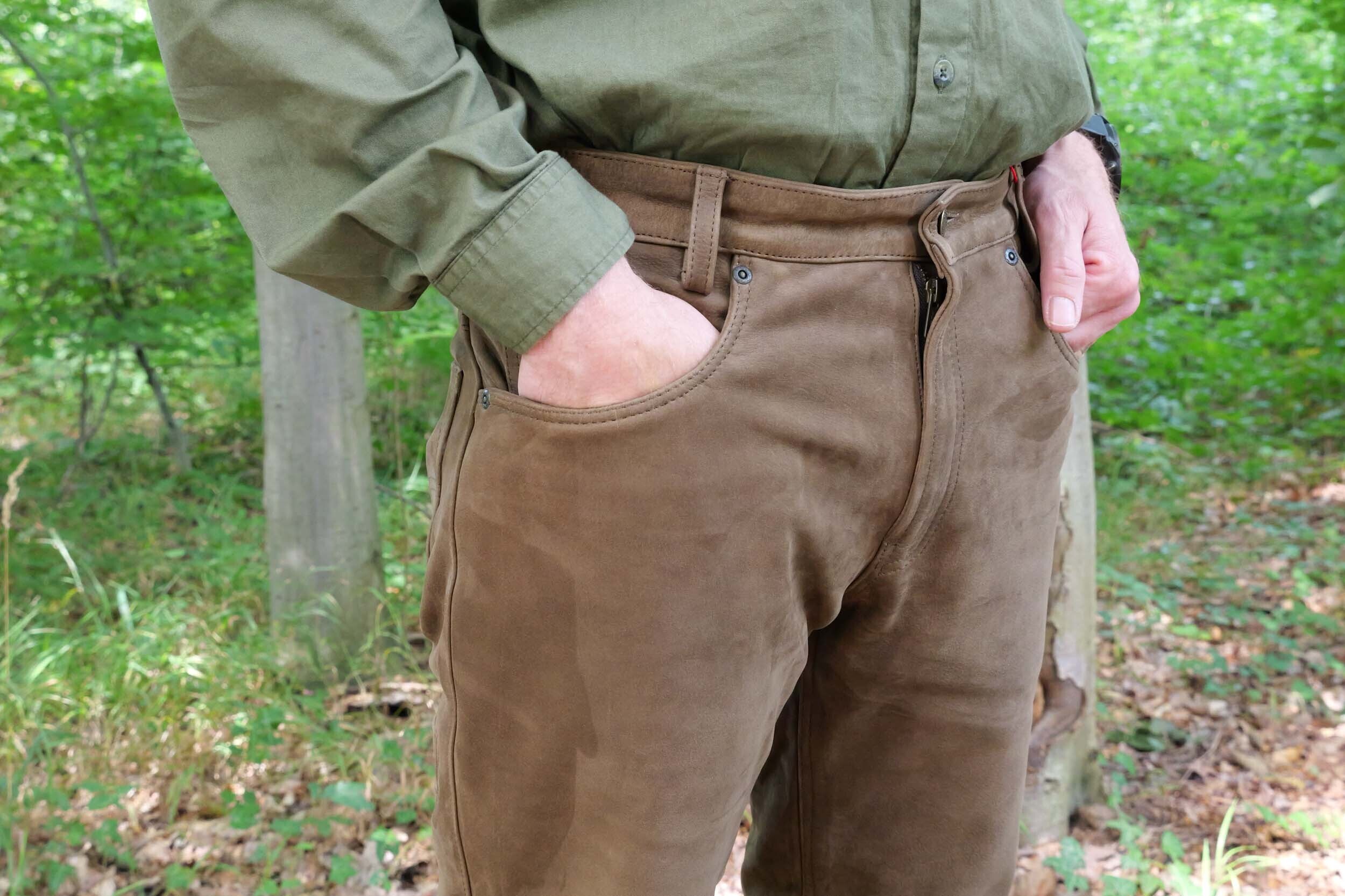 Hubertus Five-Pocket Lederhose Trapper (Büffelleder, oliv) Hubertus Five-Pocket Lederhose Trapper (Büffelleder, oliv)