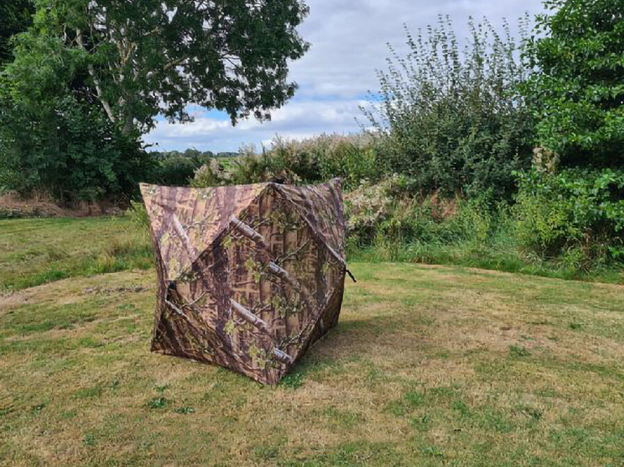 Tarnschirm Quick Blind 3-seitig (Woodland-Camo) Tarnschirm Quick Blind 3-seitig (Woodland-Camo)