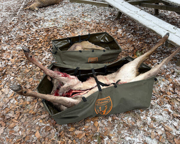 ehr große Wildstücke in der großen Wildwanne, Reh in der kleinen Wildwanne, beides passt jeweils optimal