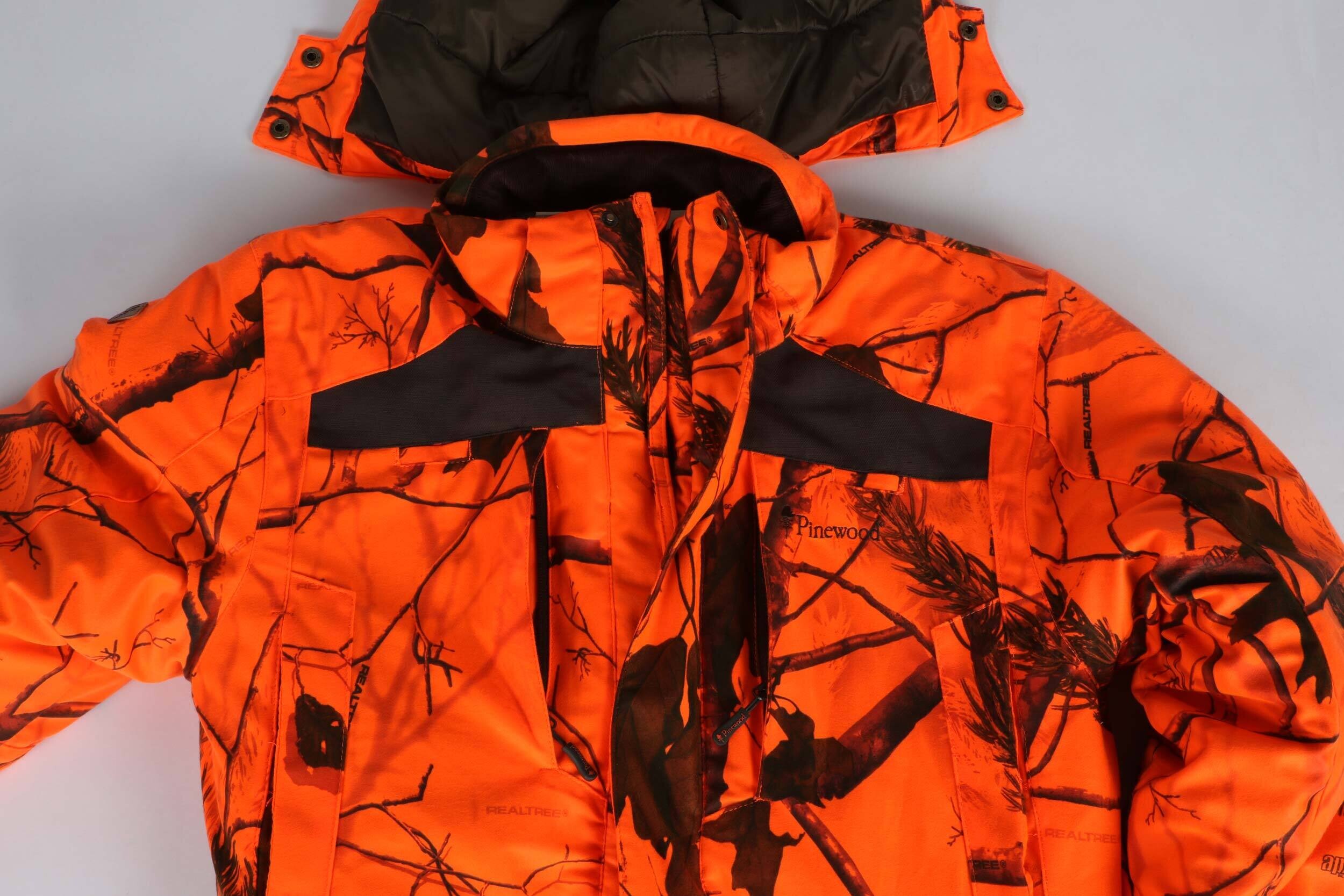 Pinewood Abisko Camou 2.0 Winterjacke (AP Blaze) Pinewood Abisko Camou 2.0 Winterjacke (AP Blaze)
