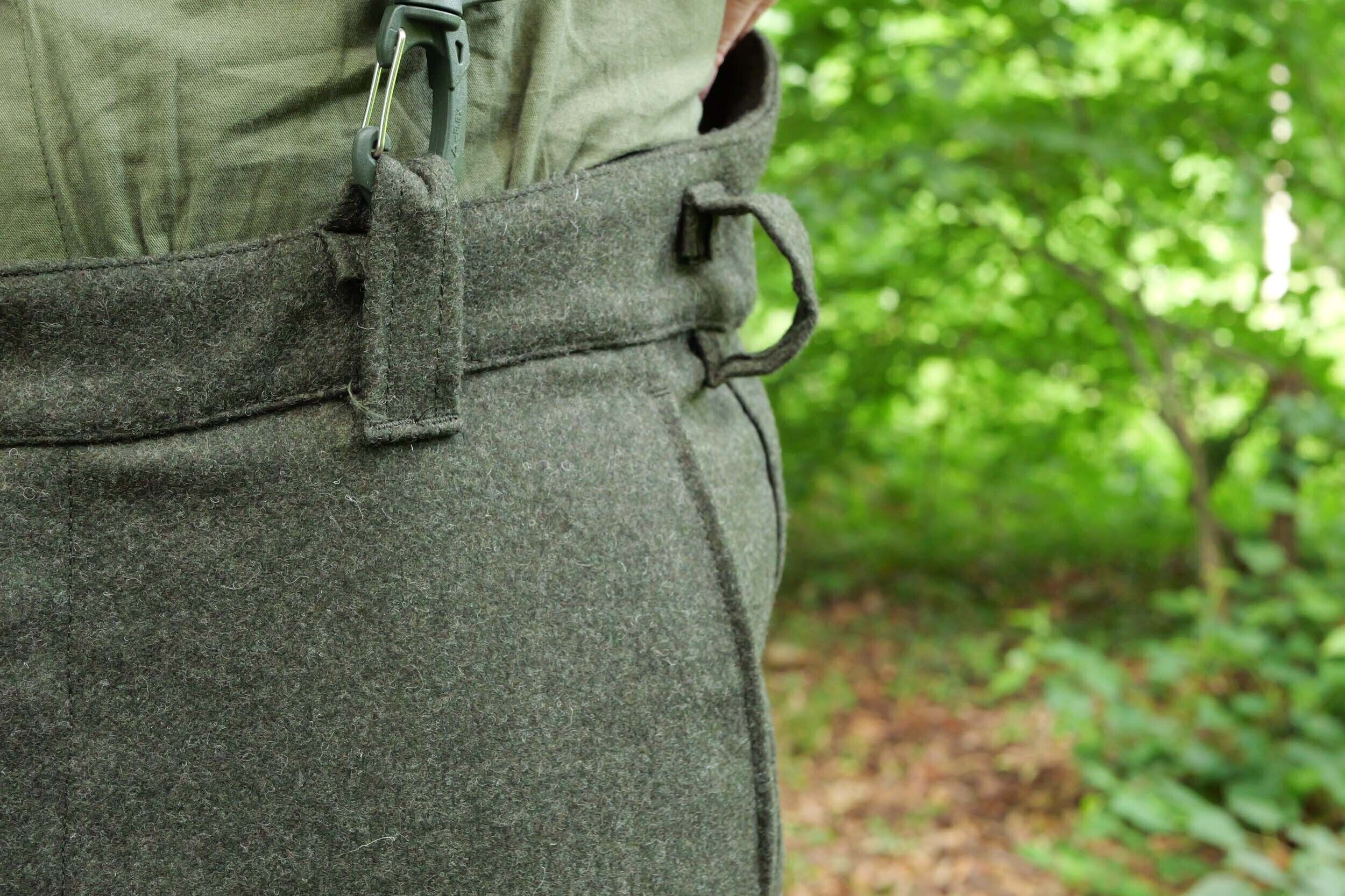 Jagdhund Loden-Multifunktionshose Gößl mit Gamaschen (oliv) Jagdhund Loden-Multifunktionshose Gößl mit Gamaschen (oliv)