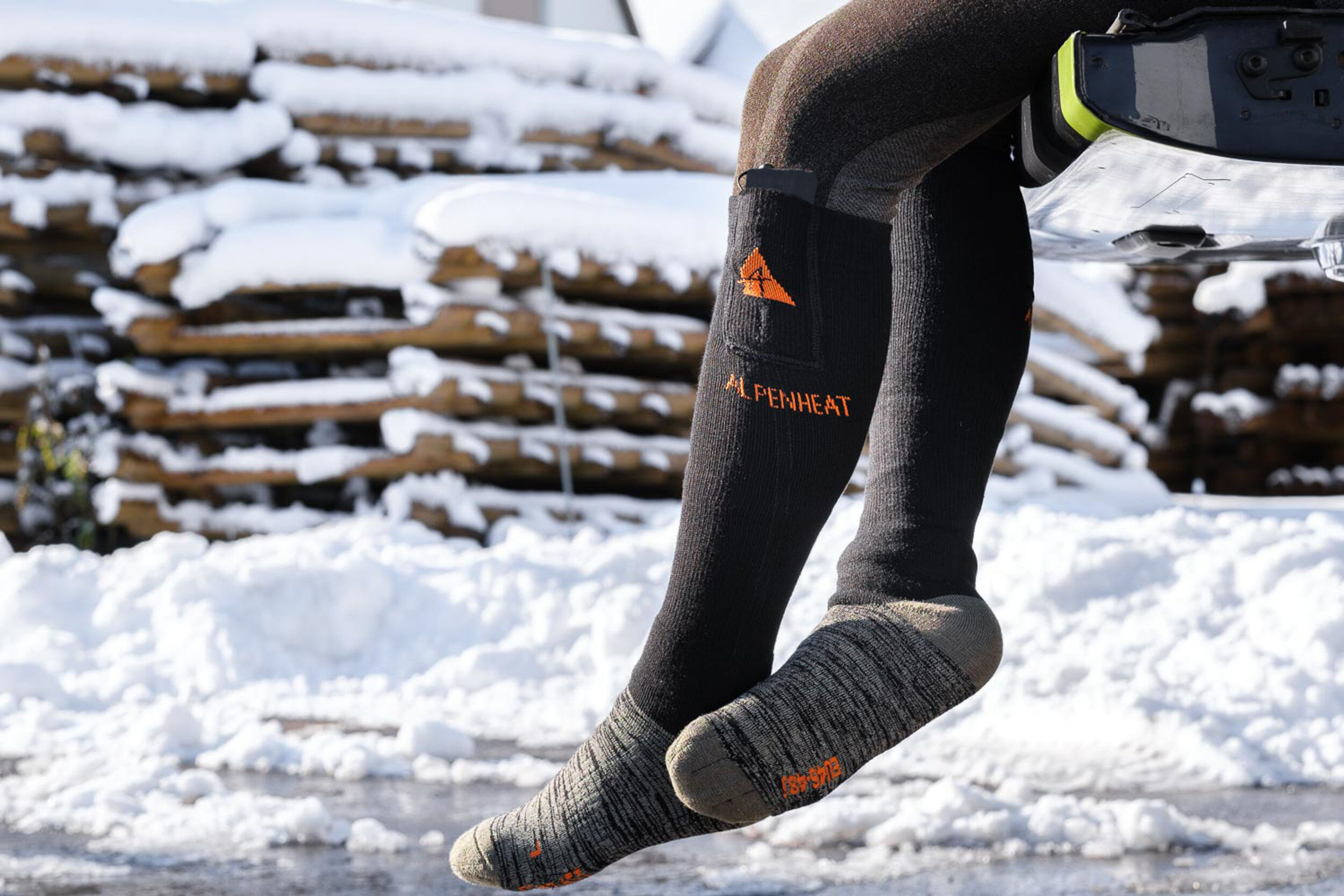 Alpenheat FireWoolSocks Beheizte Socken mit APP (schwarz/grün)