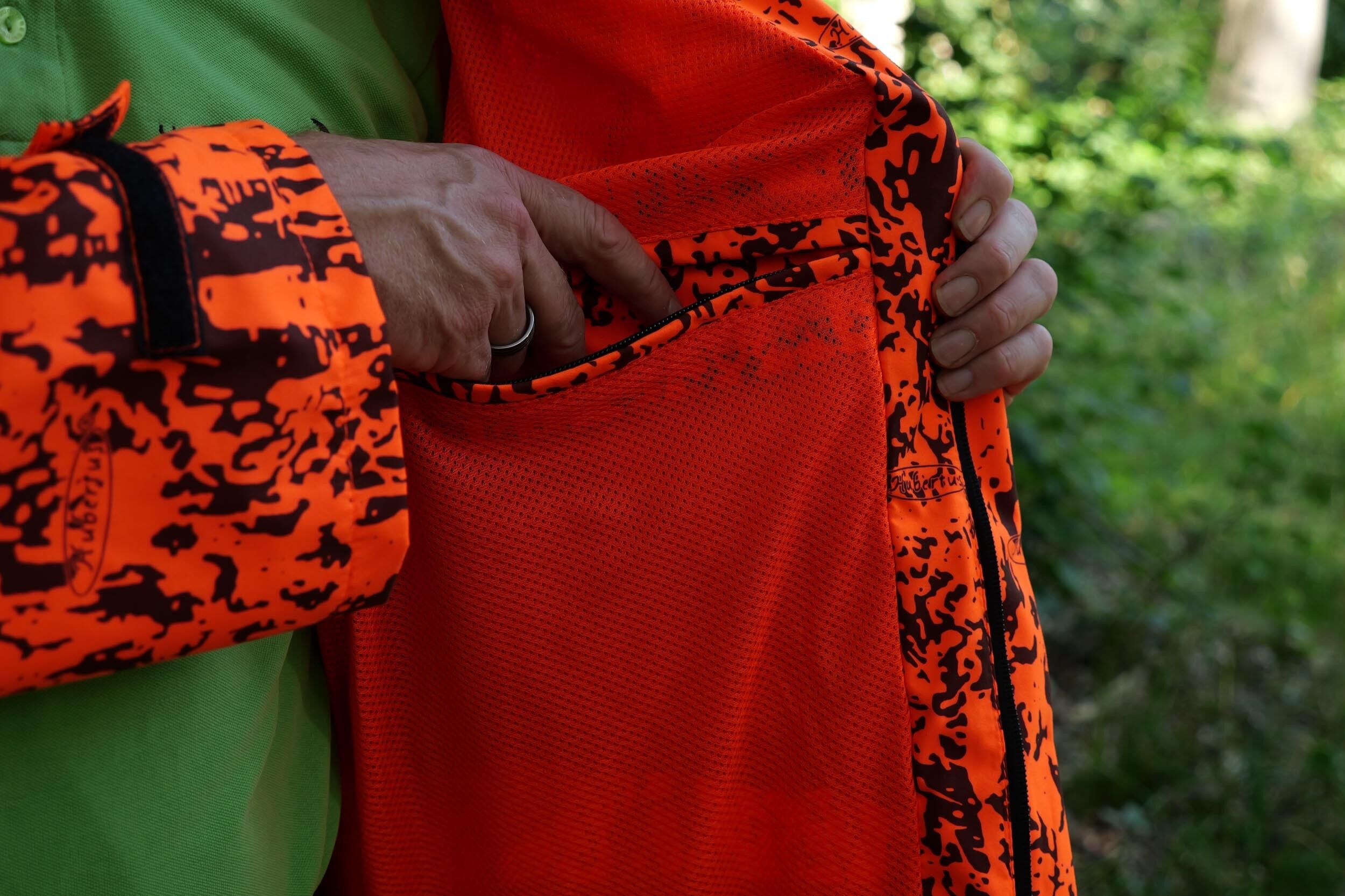 Hubertus Warn-Überjacke Drückjagd wasserdicht (grün-orange) Hubertus Warn-Überjacke Drückjagd wasserdicht (grün-orange)