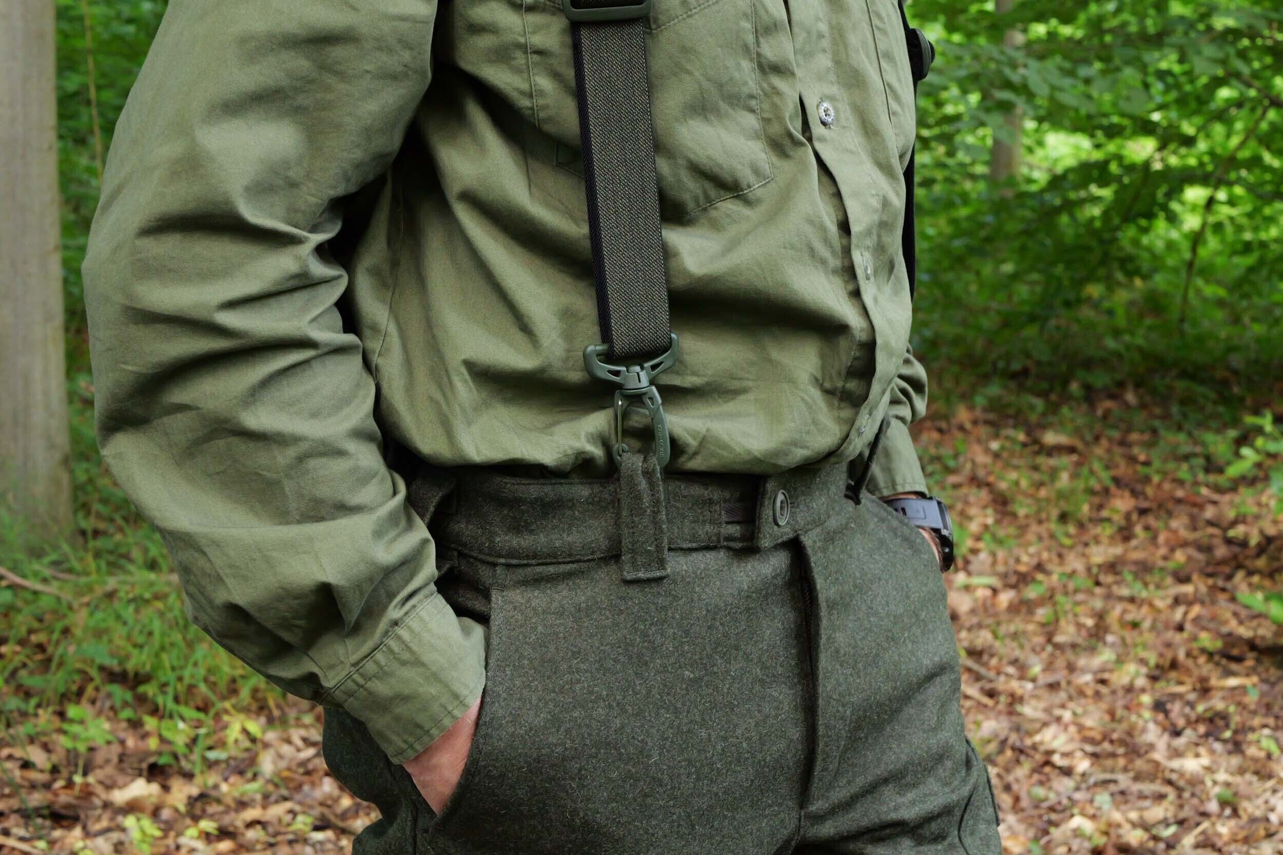 Jagdhund Loden-Multifunktionshose Gößl mit Gamaschen (oliv) Jagdhund Loden-Multifunktionshose Gößl mit Gamaschen (oliv)